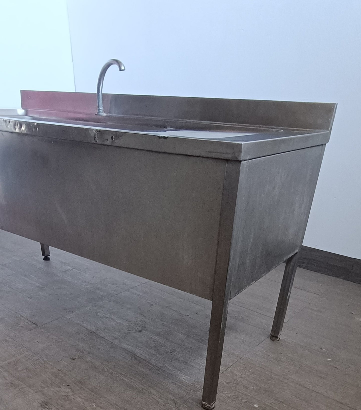 Lavello inox professionale 180x70 cm con vasca singola 91x56 cm