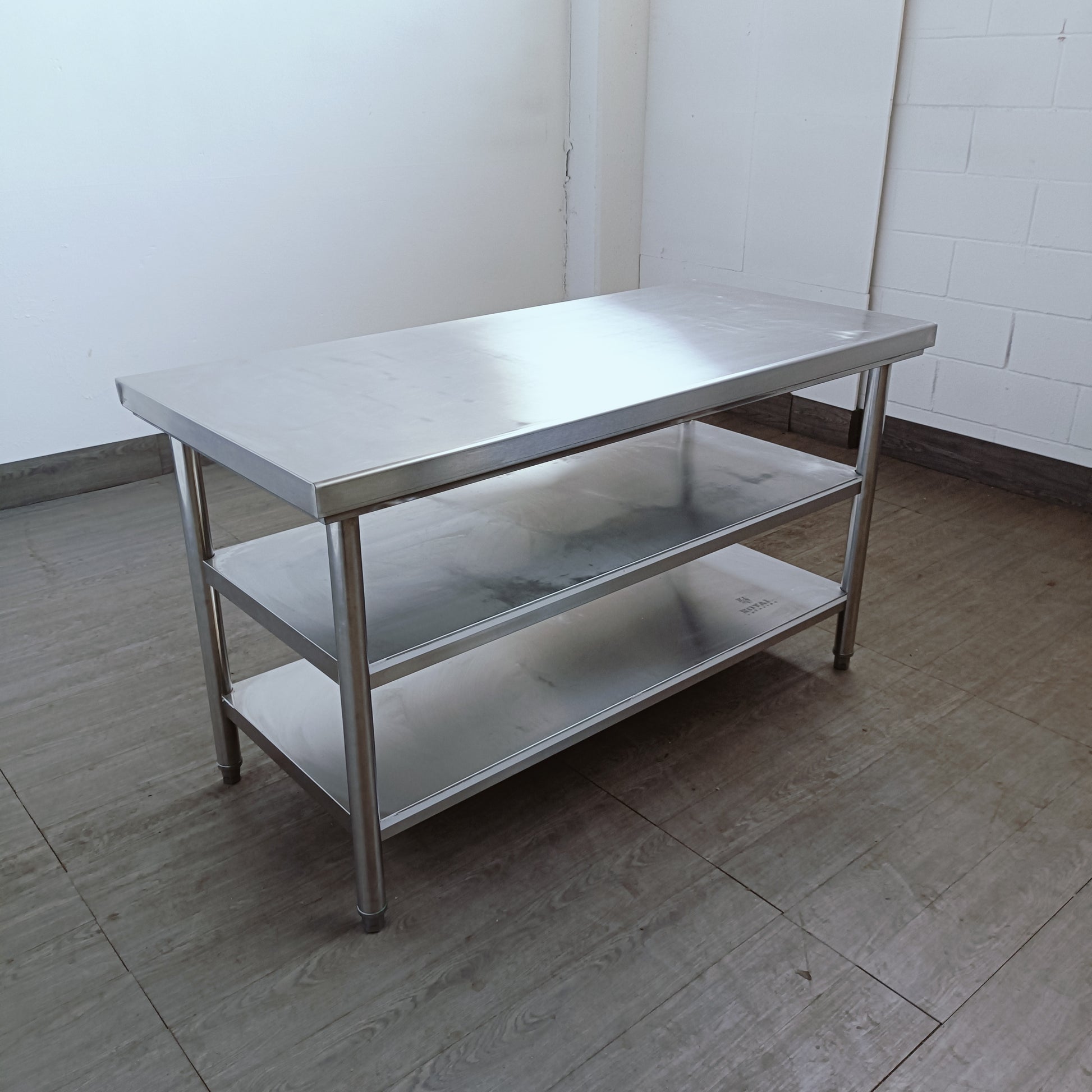 Tavolo in Acciaio Inox 150 x 70 con Ripiani - Royal Catering