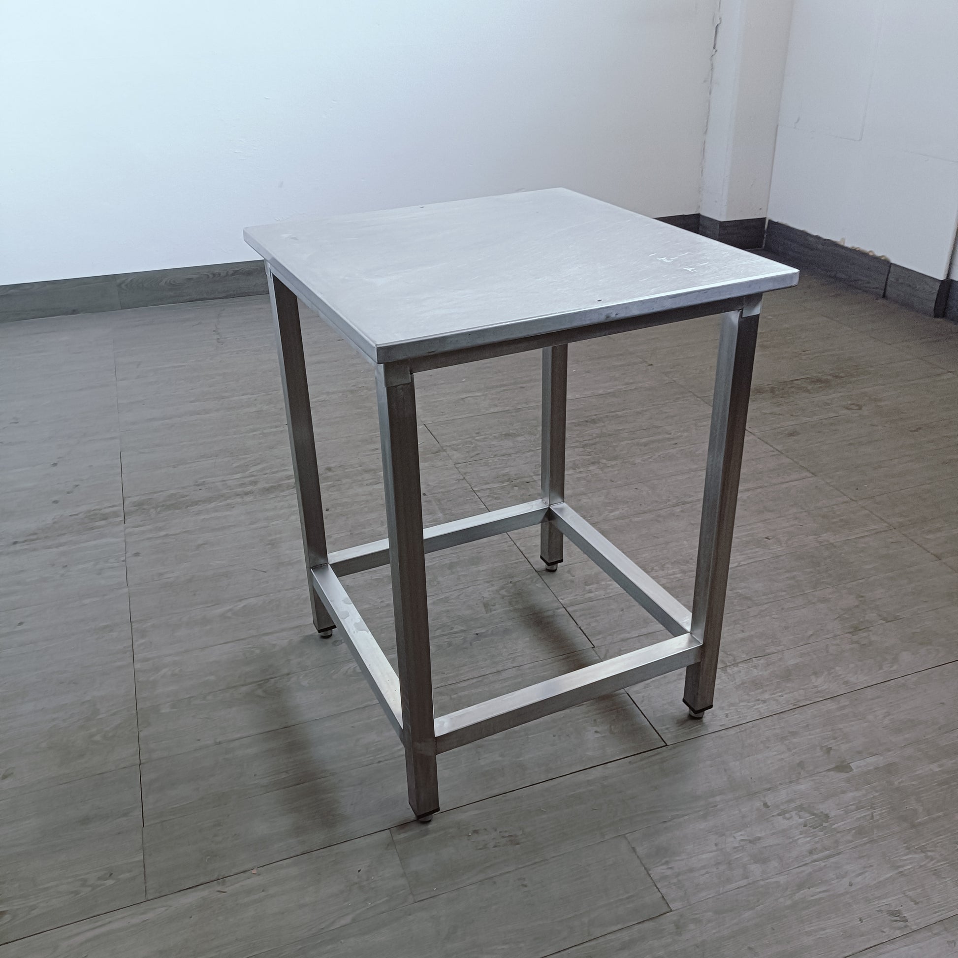 tavolo in acciaio inox 68x65 cm