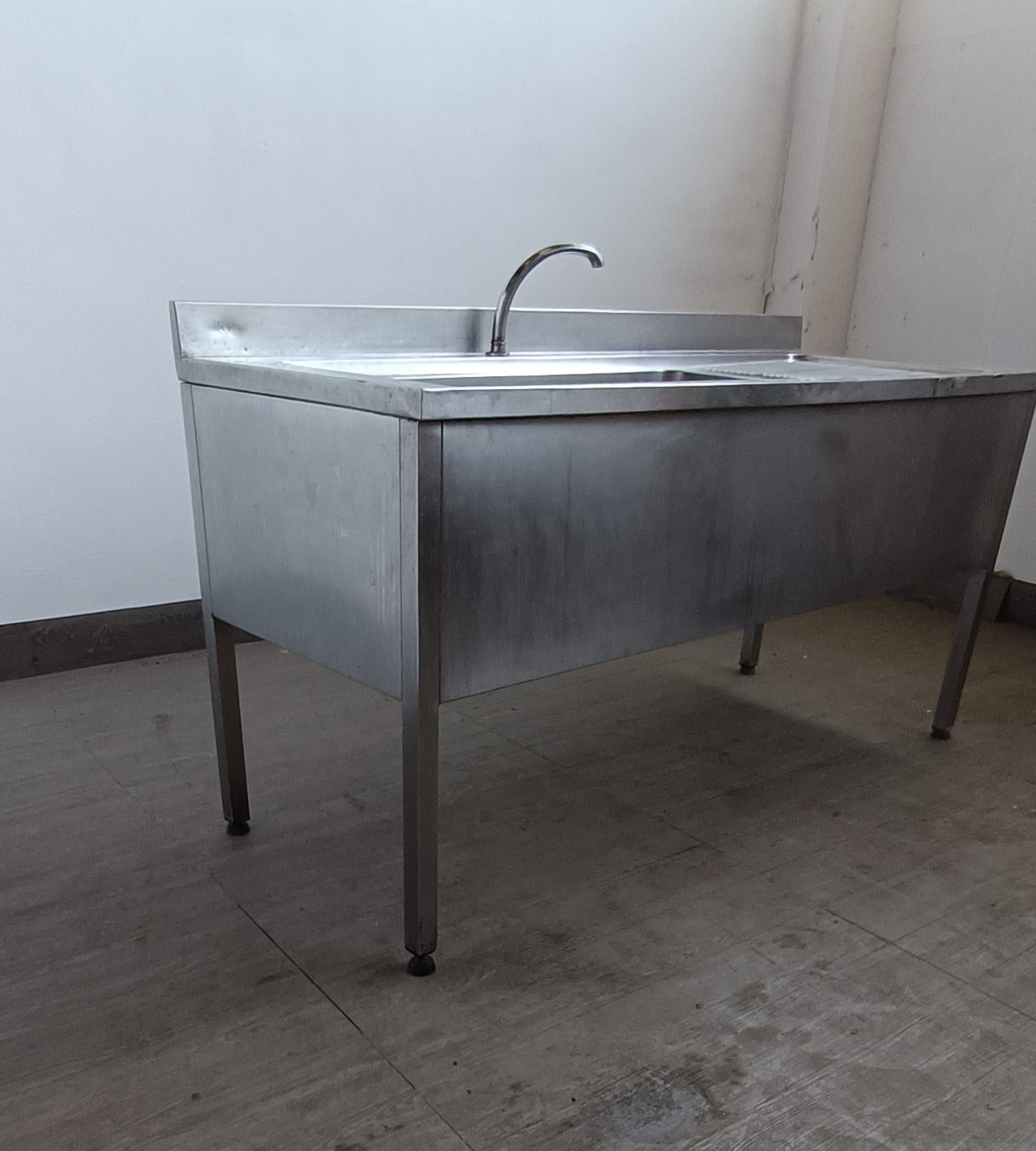 Lavello inox professionale 180x70 cm con vasca singola 91x56 cm